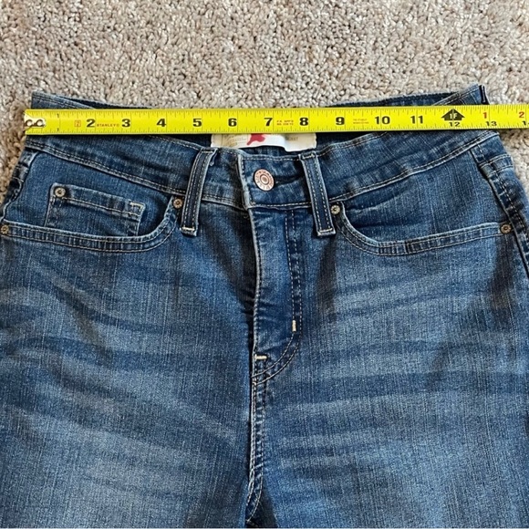 Signature by Levi Strauss Gold Totally Shaping Skinny Jeans Tag Size 28"×28" - Picture 7 of 10